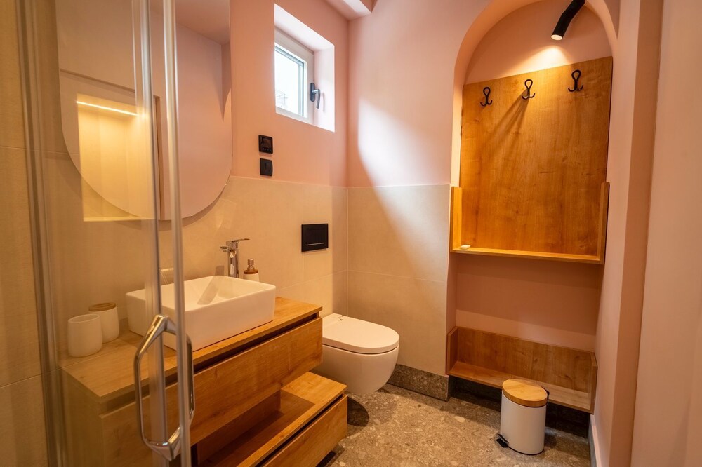 Boutique Hotel B-Five Lux Rooms