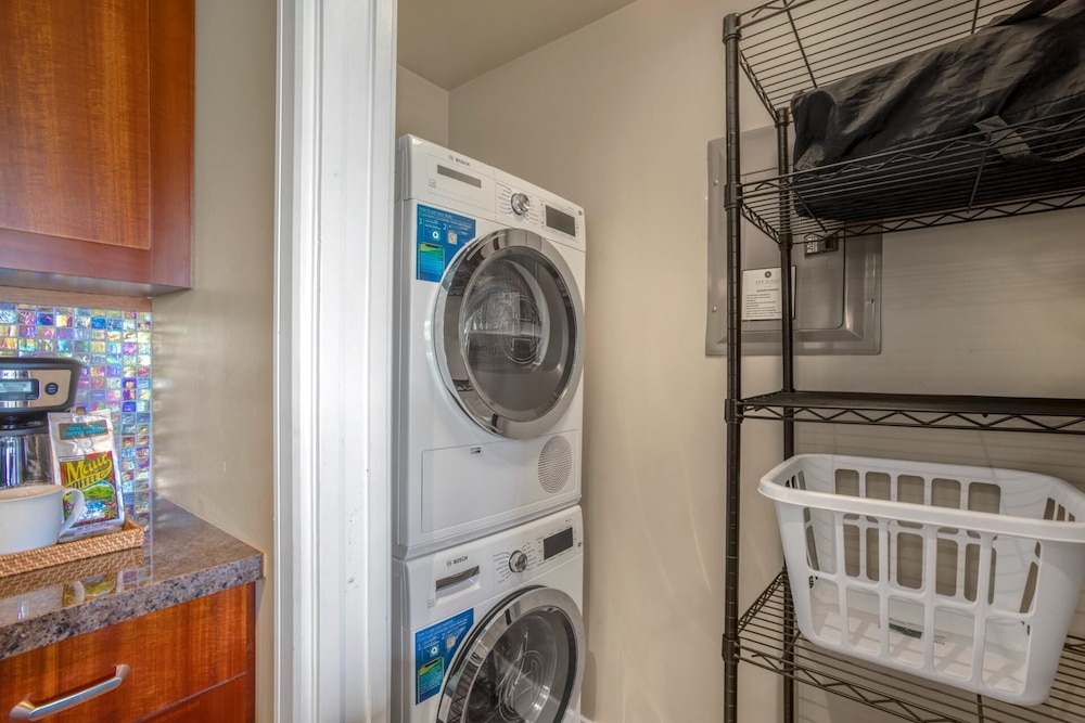 Honua Kai Hokulani 2 Free Rental Cars KBM Resorts Extra-large Corner Suite 2 Units, 3 Bedrooms Ml-1430
