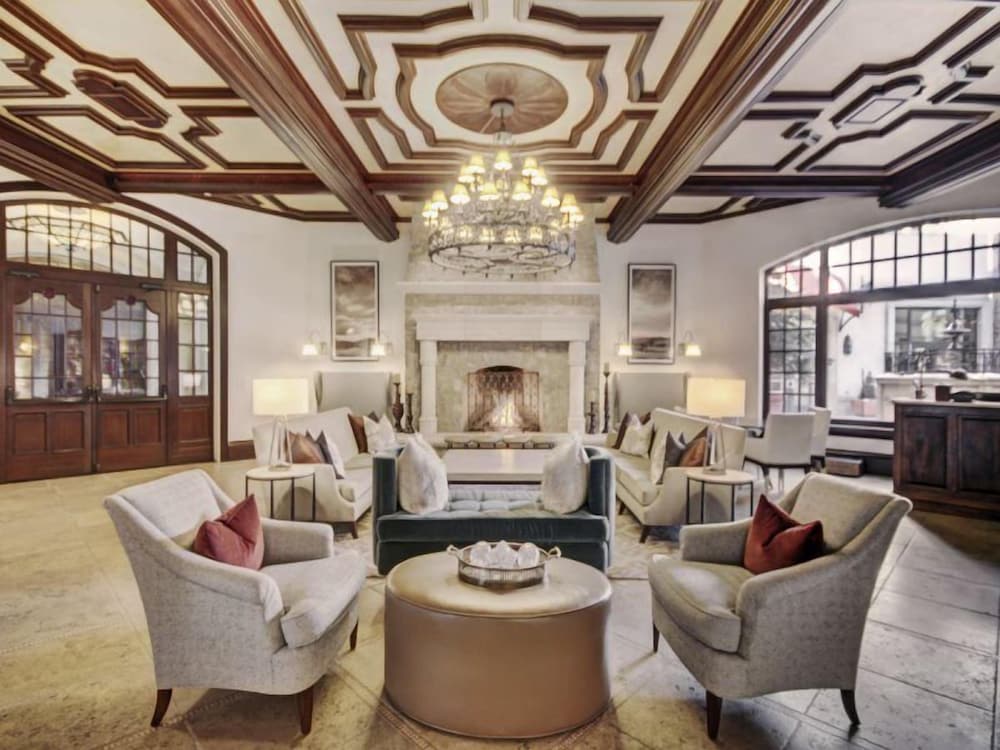 Platinum 2 Bedroom Vacation Rental in the Heart of Vail