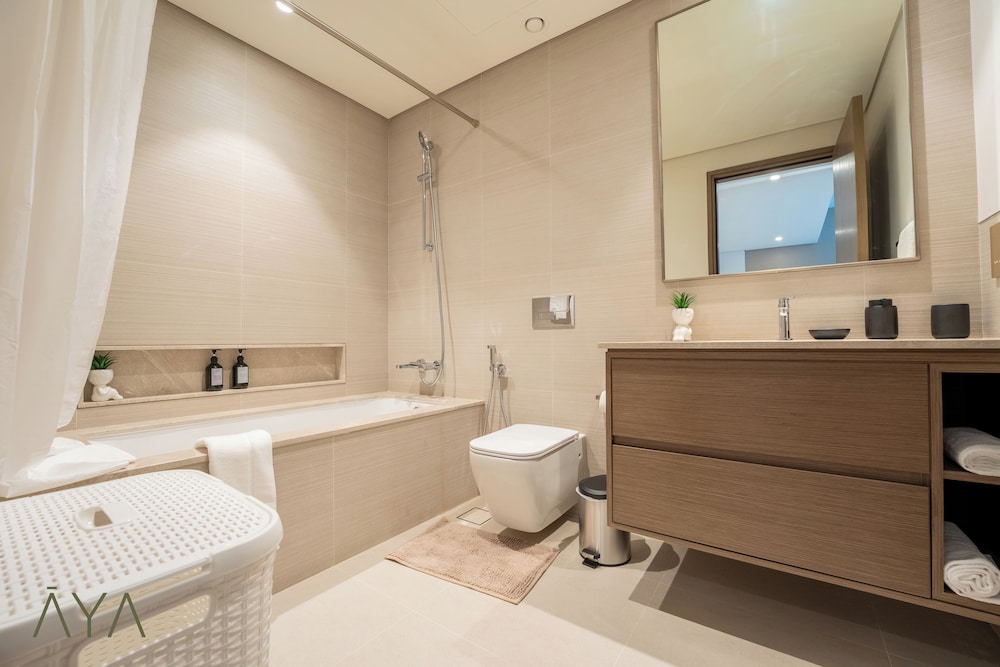 Downtown Luxe 1BR Vibes at Grande