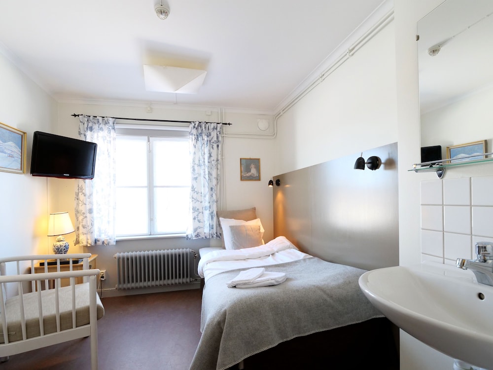 Gripsholms Bed & Breakfast