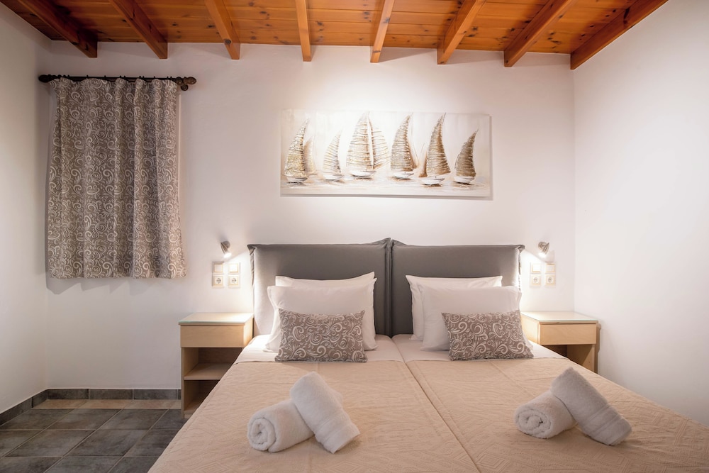 Room-standard Double Room Village-mounta