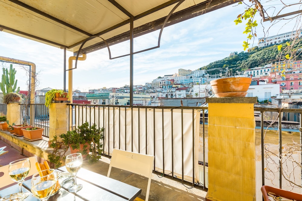 Panoramic Penthouse in Largo Baracche by Wonderful Italy
