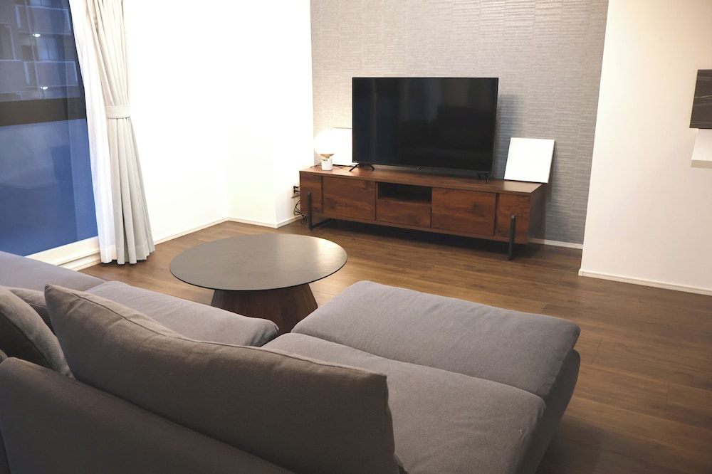 Creare Togoshi Ginza by Tranova