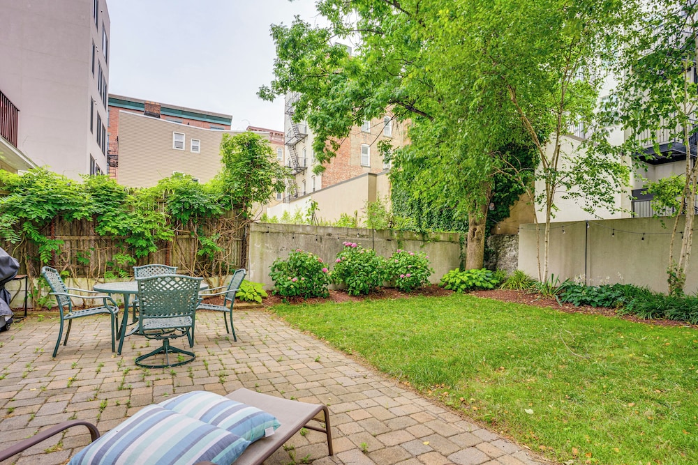 Walk to Washington St: Hoboken Apt w/ Balcony!