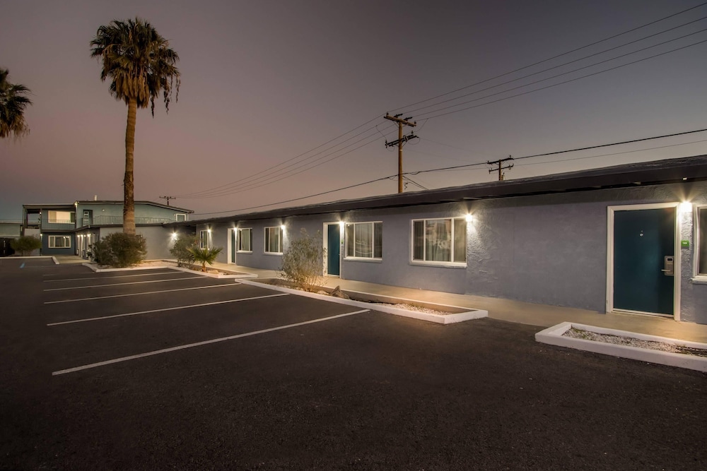 Suburban Studios Ridgecrest near China Lake Naval Station