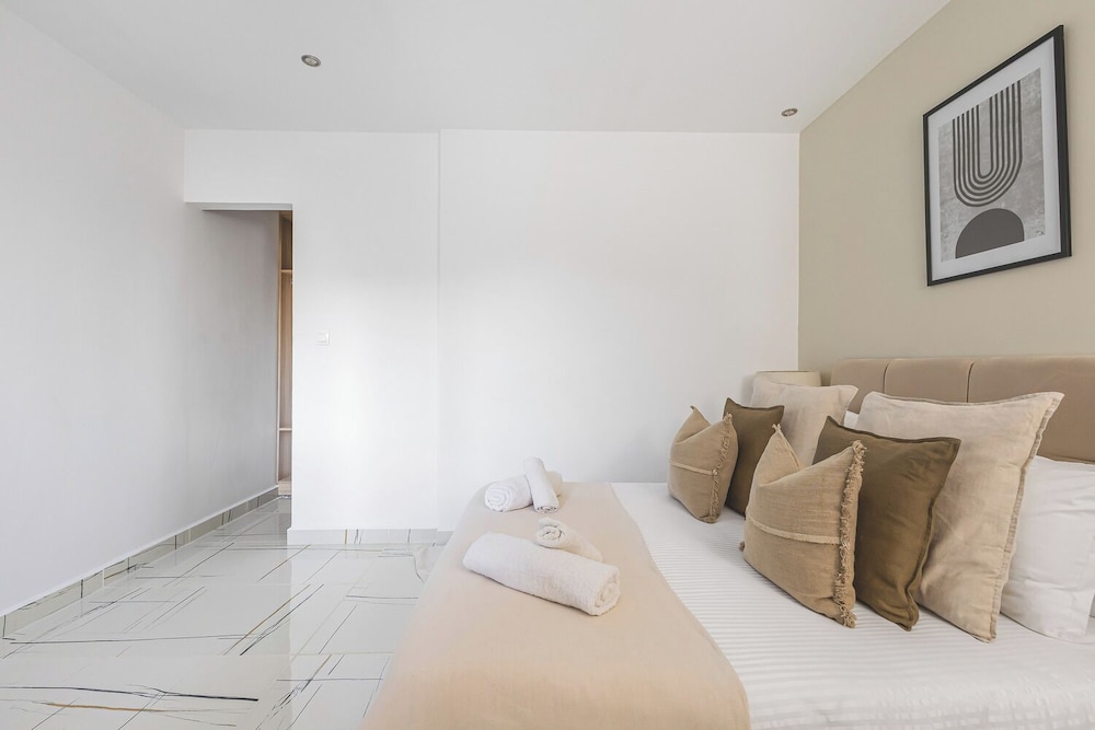 Appartement de 3 pieces a Birkhadem