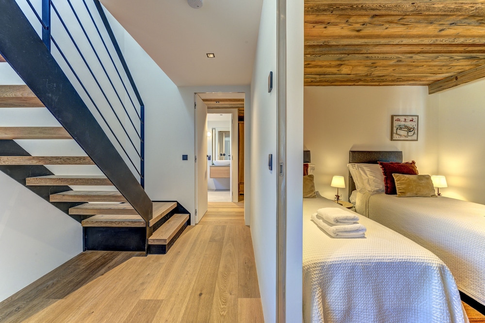 Chalet Fortuna a Jewel in Central Chamonix