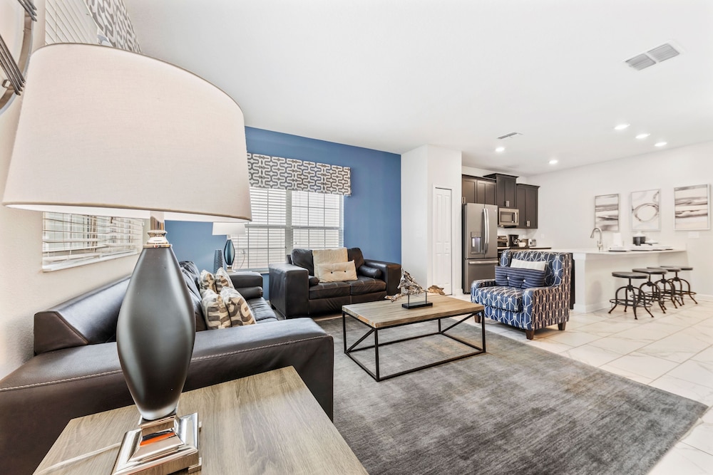 8917 Stinger Drive