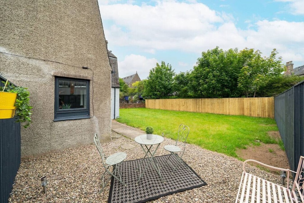 The Palm - Eclectic Bliss