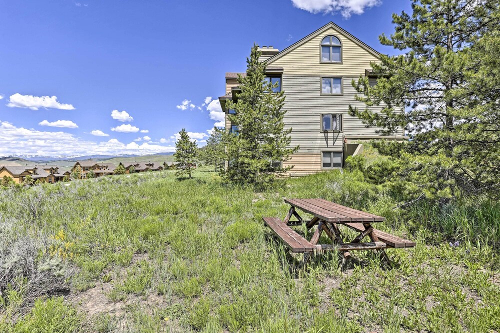 Walk to Ski Lift: Mtn-view Granby Ranch Condo view 2
