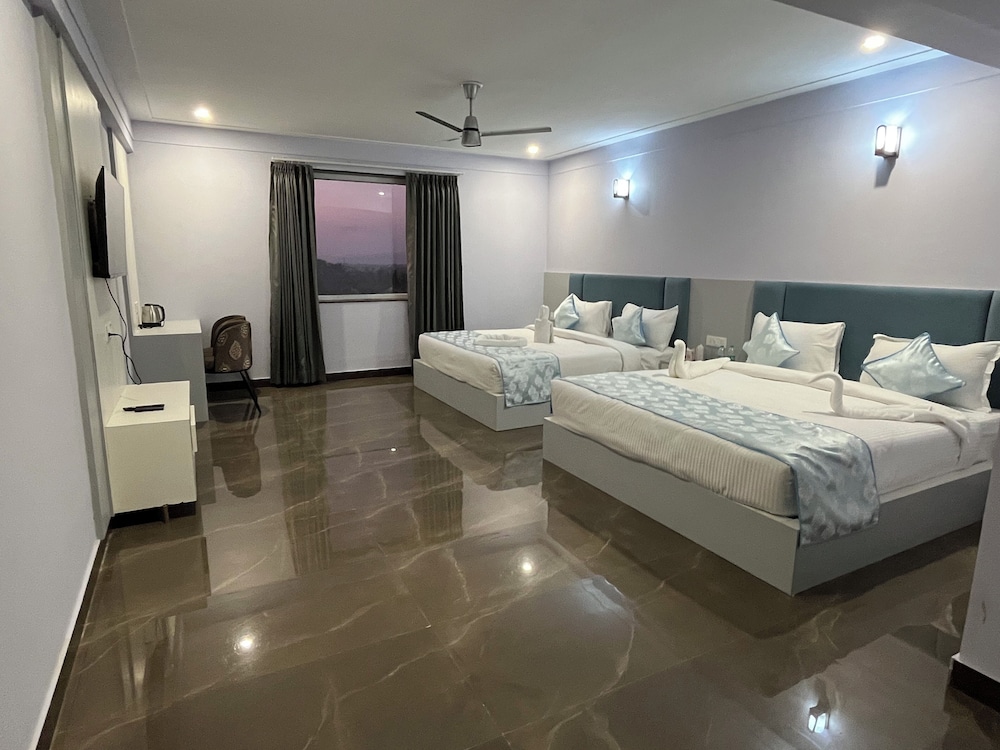 Sunrise Dreamworld Resort