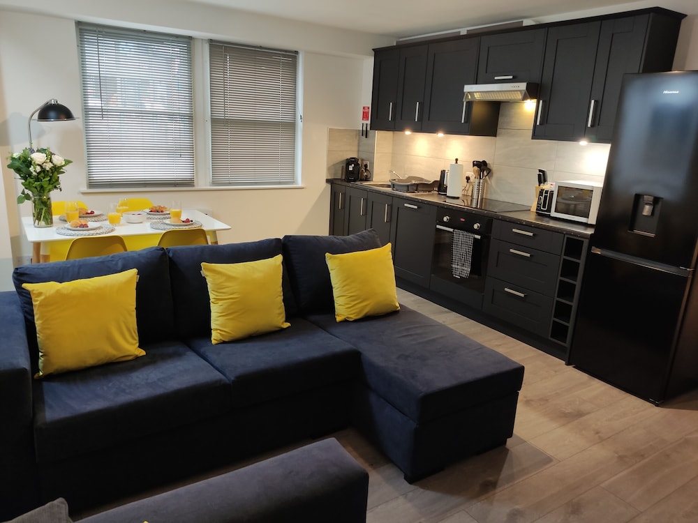 3-bed Cottage - Fast Wifi-big Garden - Town Centre, photo 18