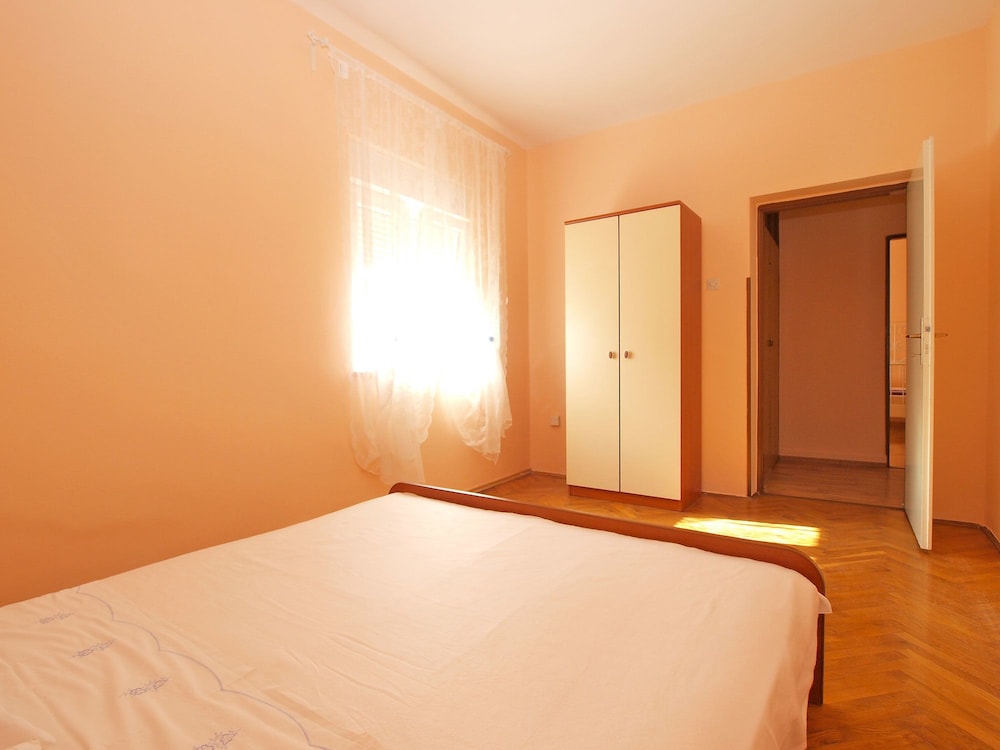 Apartment 1157 view 3