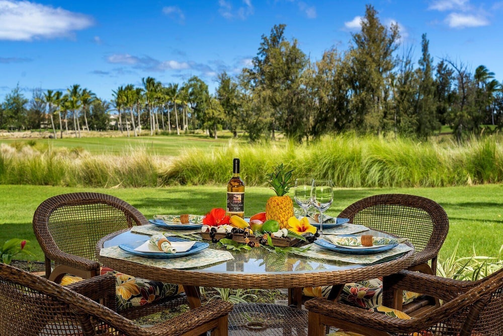 Waikoloa Beach Fun: Concierge, Pools & Steps to Dining & A-bay - Vrkcv