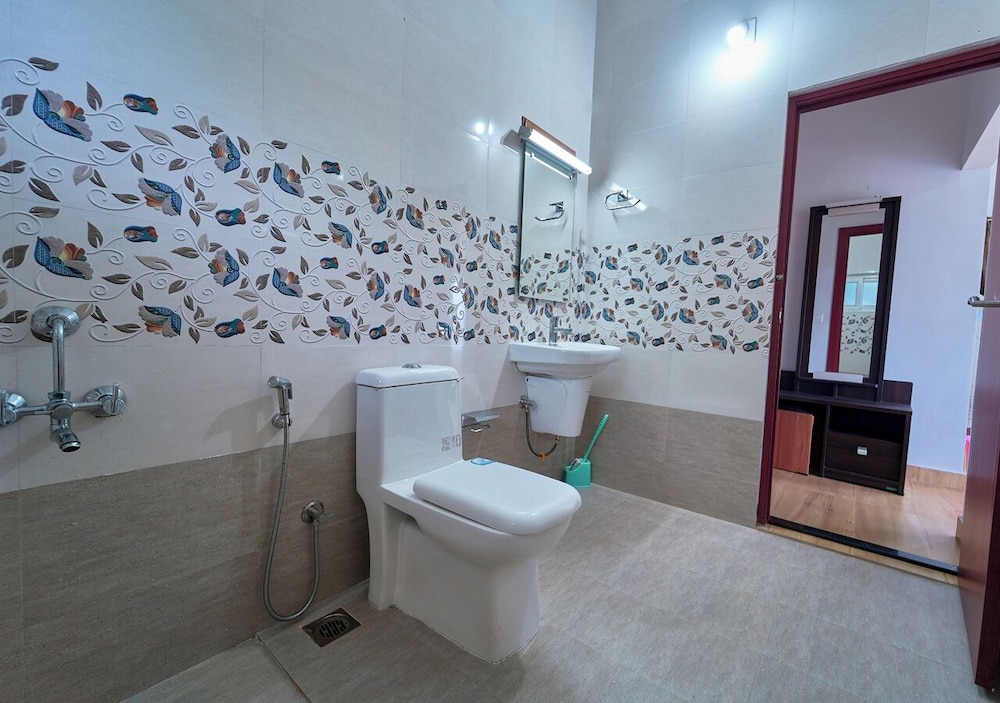 Priyas Villa Vagamon by VOYE HOMES