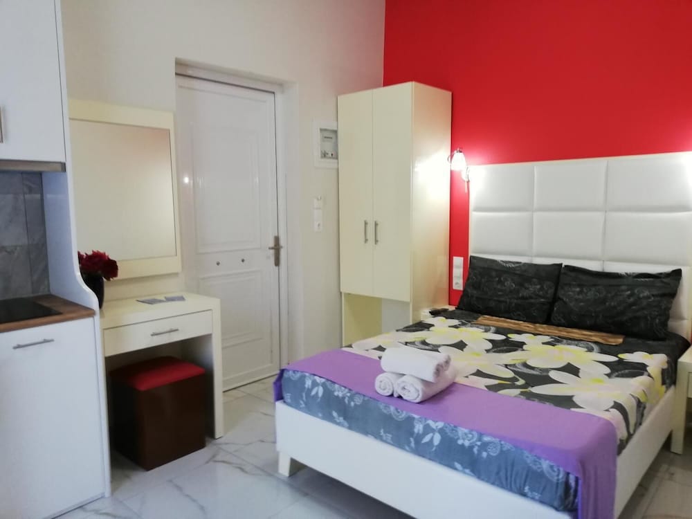 Spiros rooms