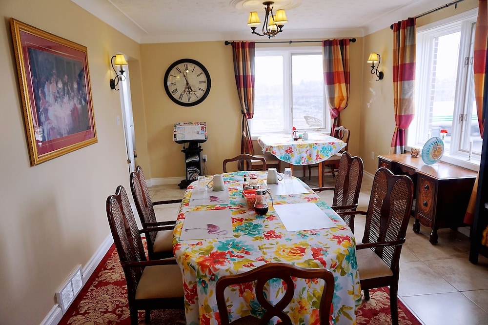 Butterfly Manor Bed & Breakfast