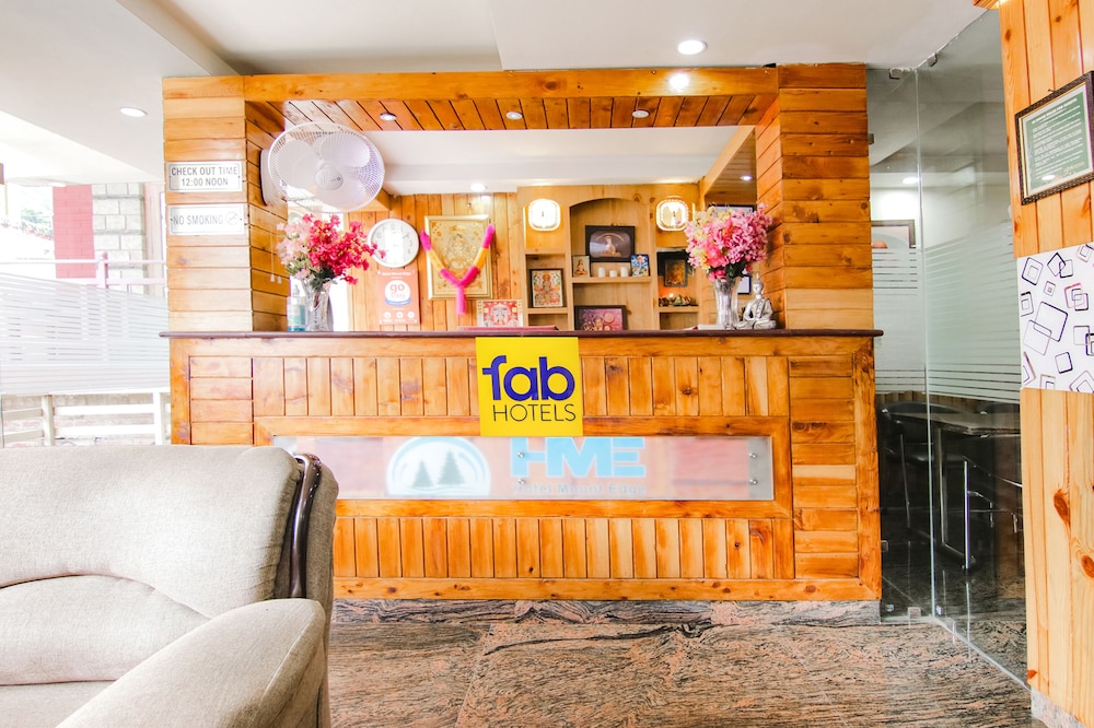 Lobby & Reception