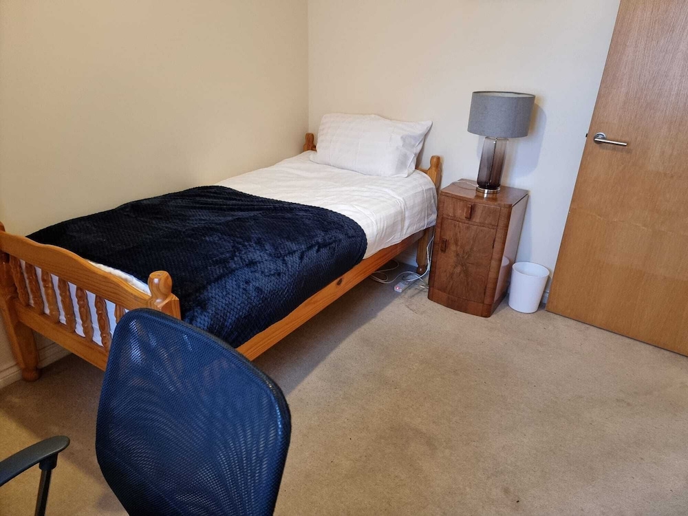 Impeccable 4-bed House in London