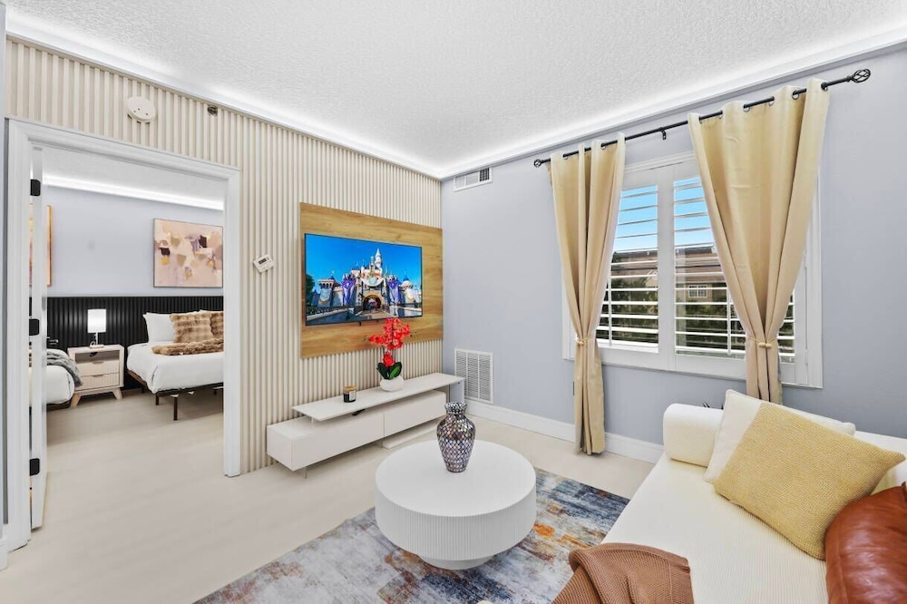 Staysky Orlando Family Suite w/ Kitchen