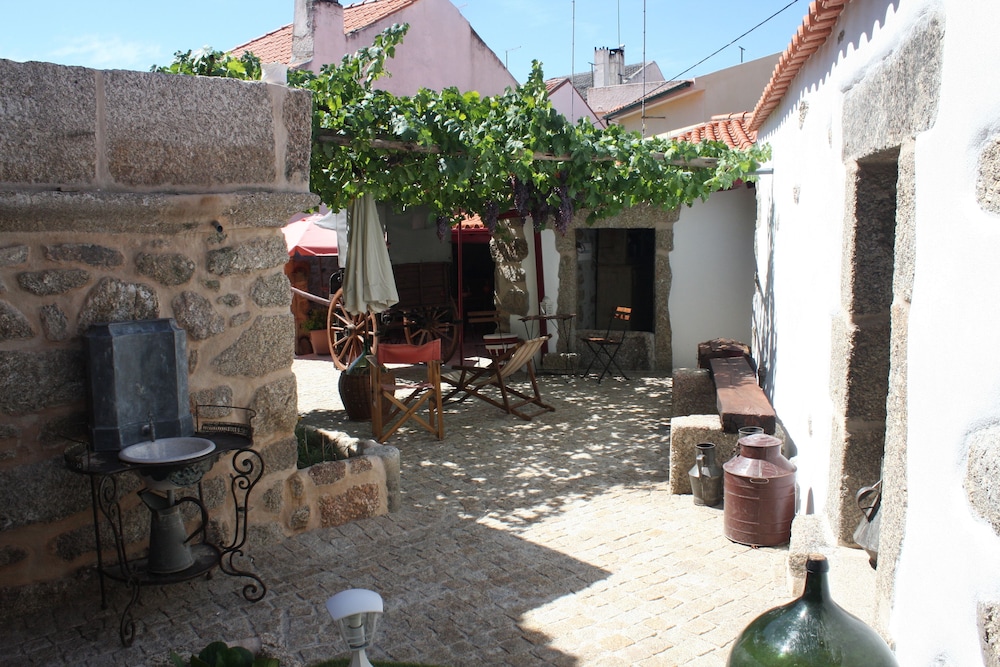 Casas do Durão view 5