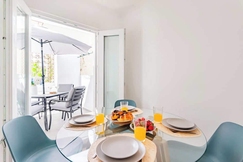 Seaside Modern Flat I Historical Cascais