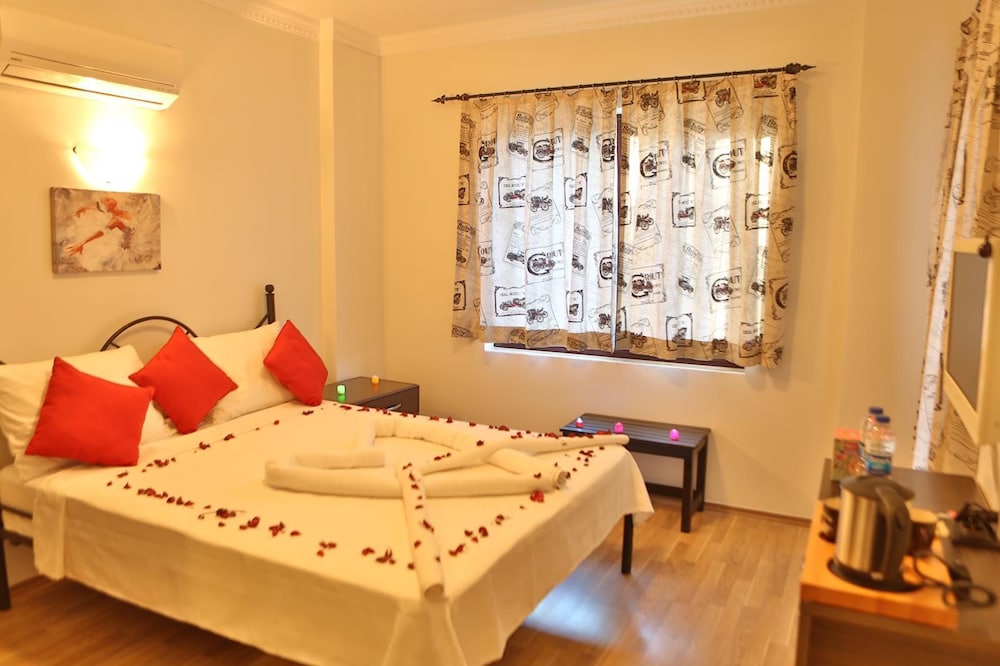 Merla Kas Villa Otelleri view 4