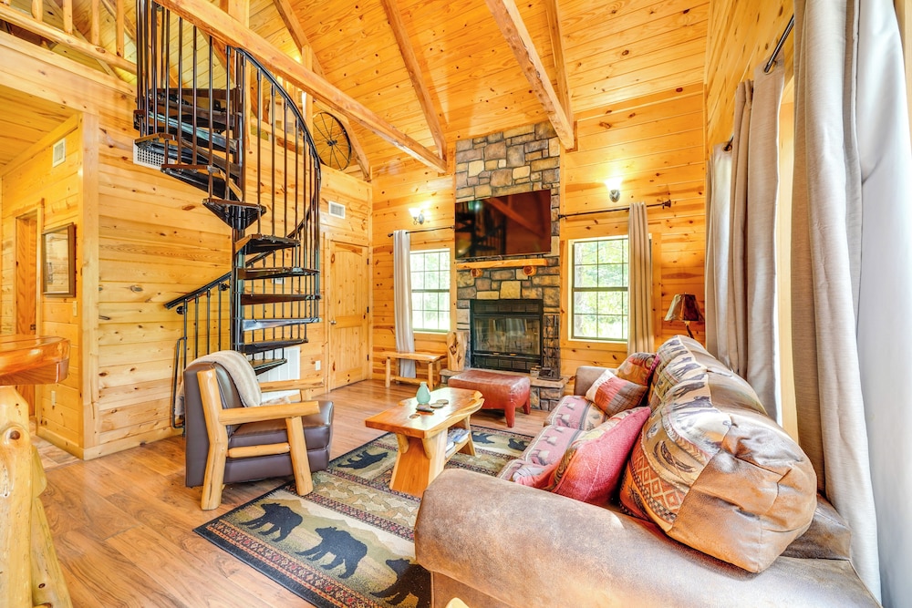 4 Mi to Broken Bow Lake: 'wee Bear Cabin' Getaway!
