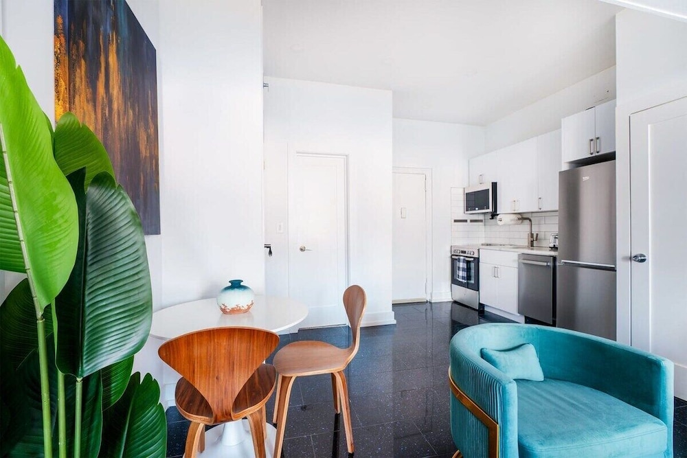 444 Midtown Apartments