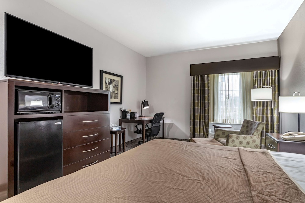 Best Western Oakdale Inn - Property Image 15