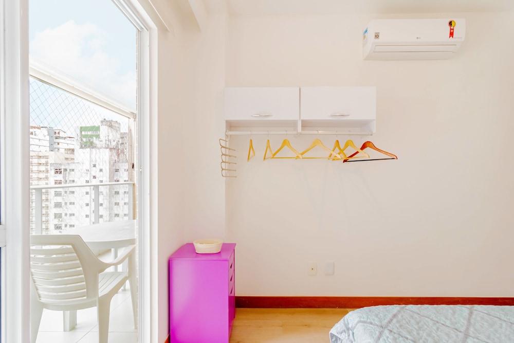 BR06 Quarto e Sala - 550m Praia da Barra view 3