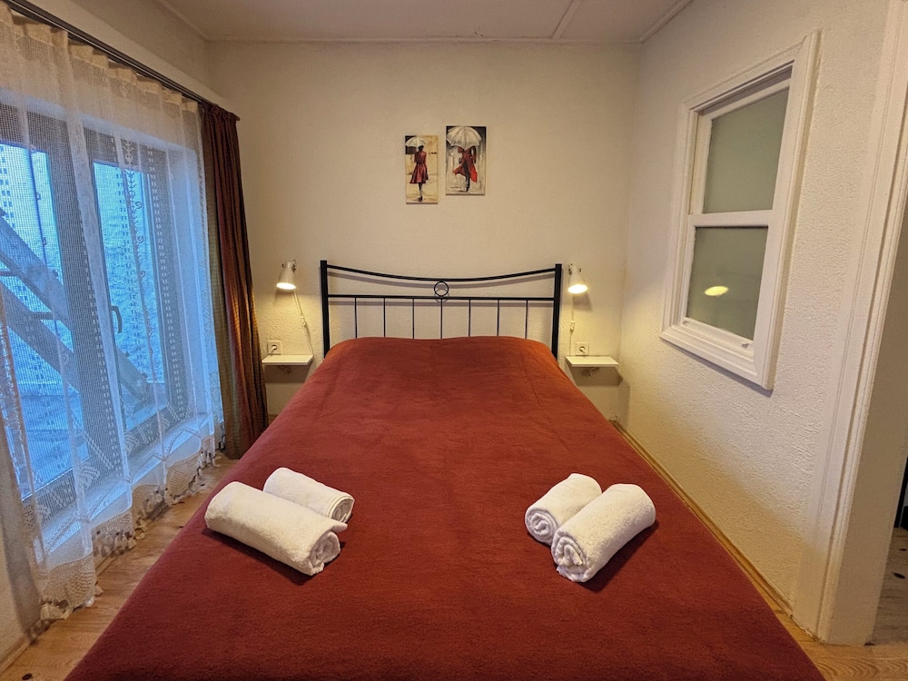 Idor Guest House