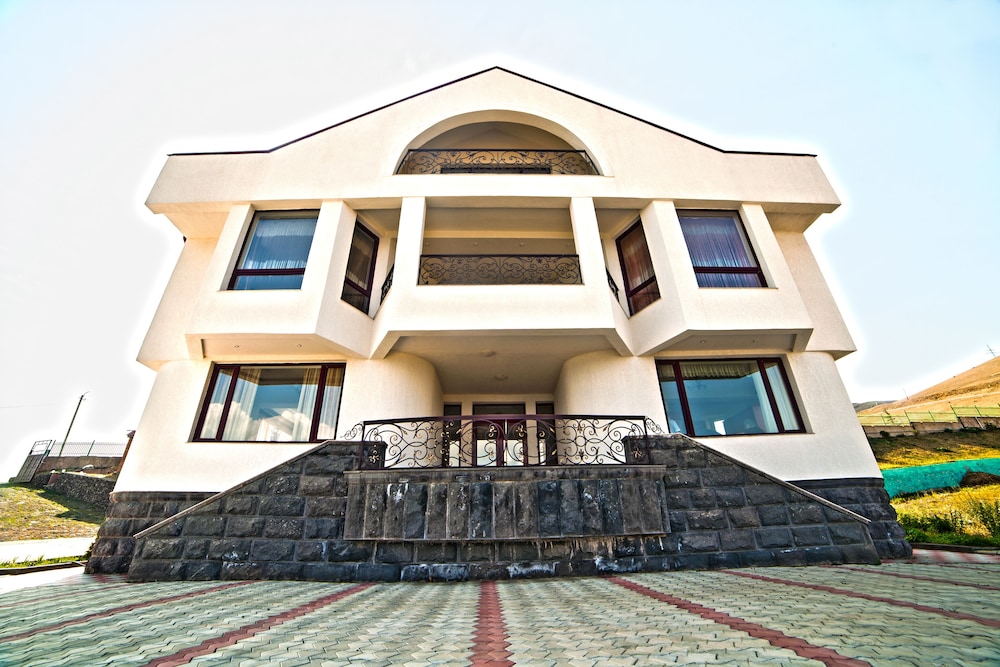 Cross Sevan Villa