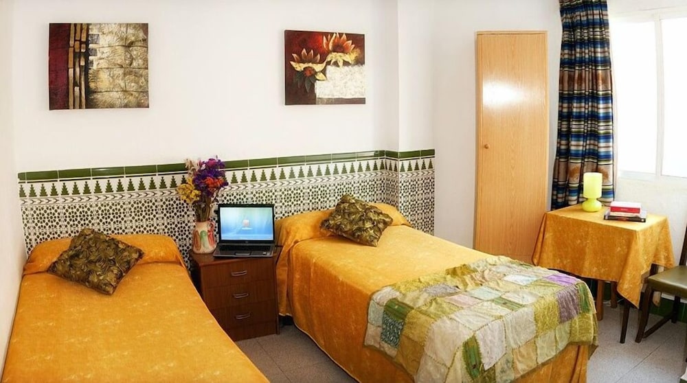 Hostal Estación Almeria