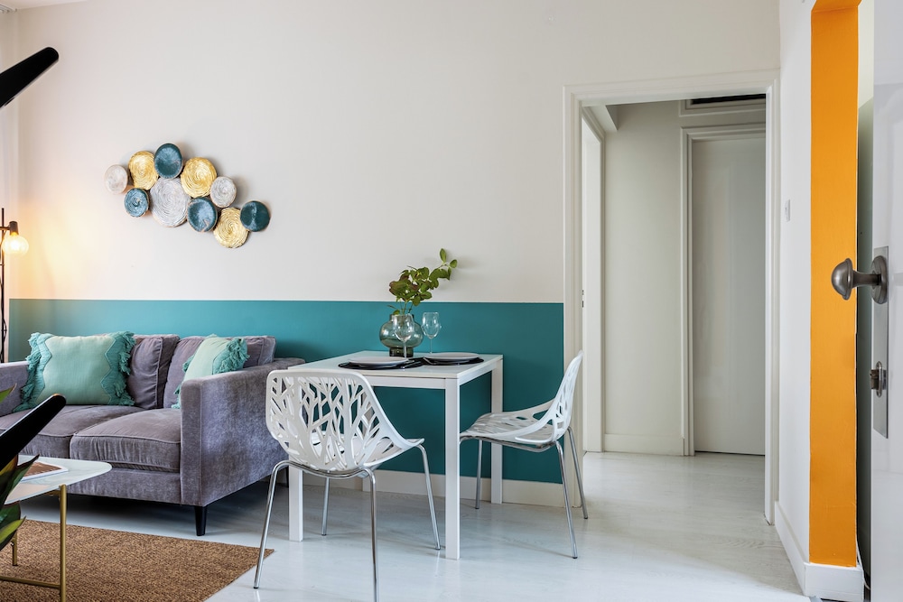 Local Host Living - Signature Apartments in Nicosia