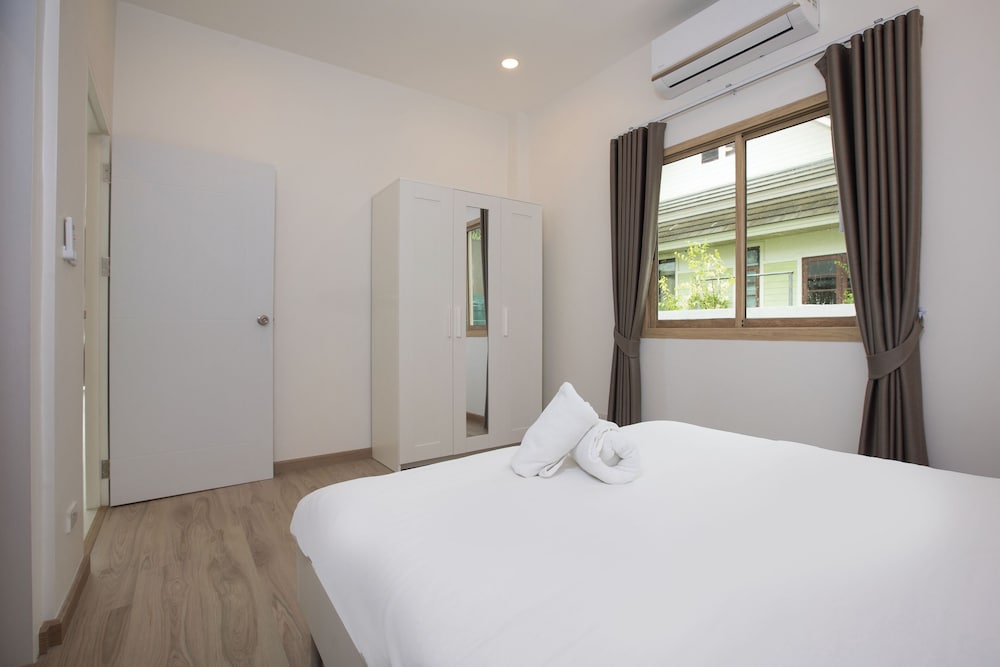 Tropical Life at Seamate 2BR Pool Villa