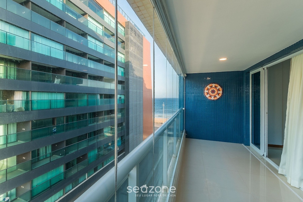 Your Exclusive Stay in a Building With a Pool Just Steps From the sea - WJA