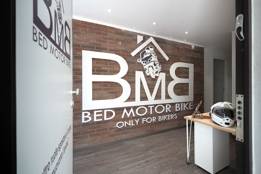 BMB Bed Motor Bike view 3