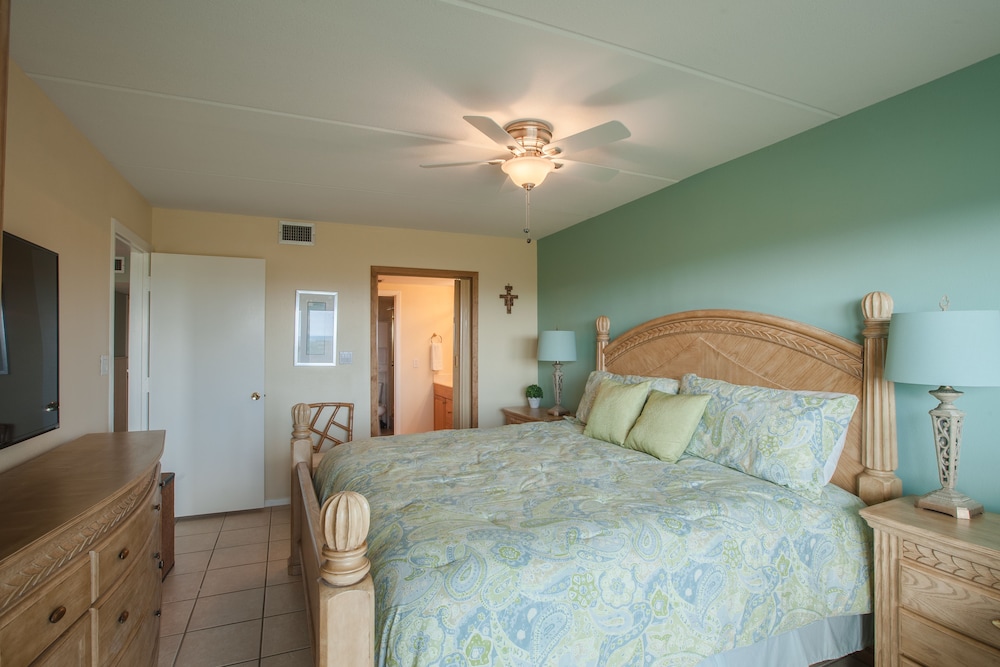Edgewater by South Padre Condo Rentals view 5