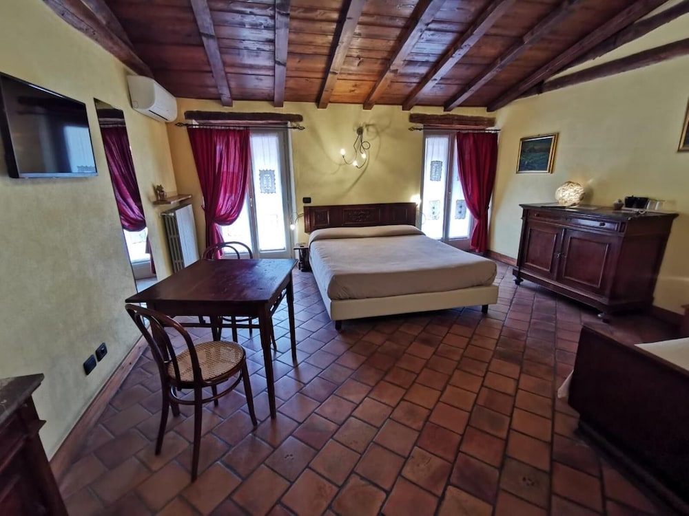 L'Angolo del Poeta view 2