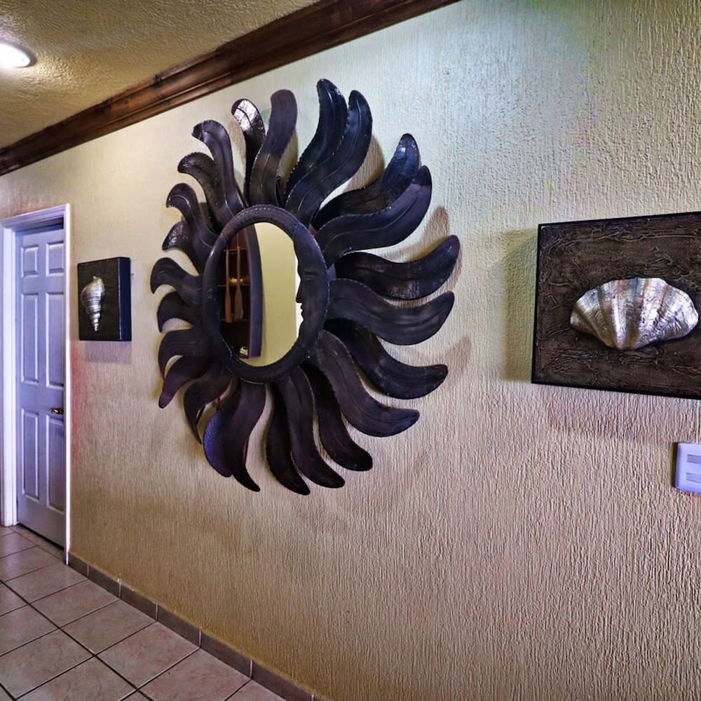 Beautiful Condo on Sandy Beach Sonoran Sea