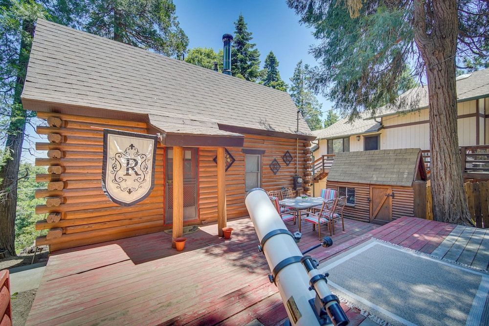 Crestline Area Vacation Rental Cabin w/ Decks!