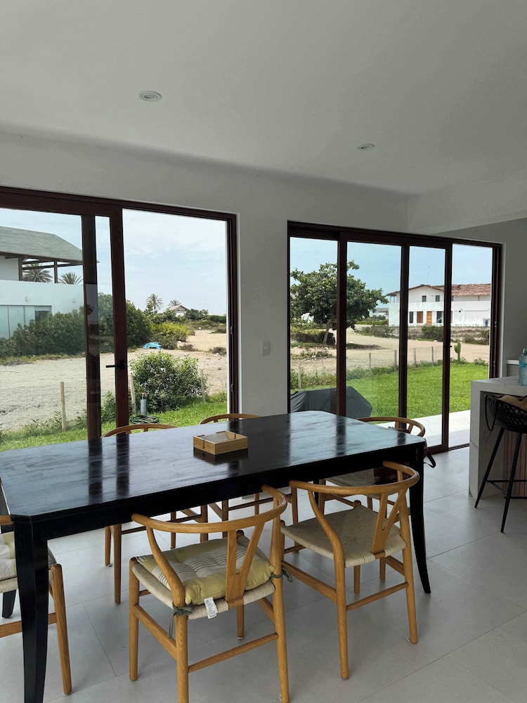 HOP Anakena Exclusiva Casa de Playa