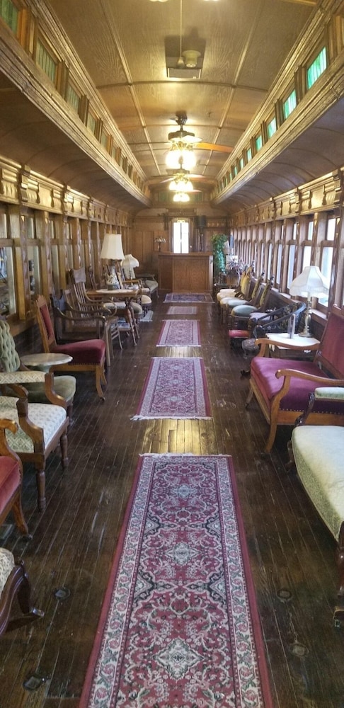 Downtown Guest Quarters Hotel