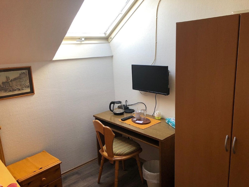 Photo 23