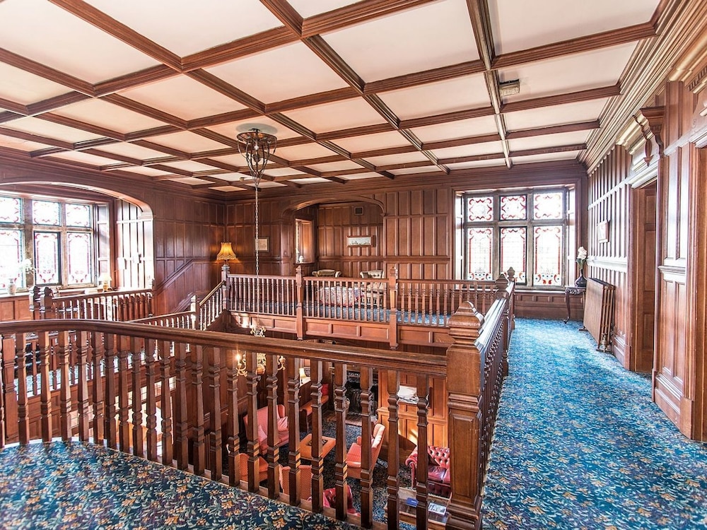 Alston Hall
