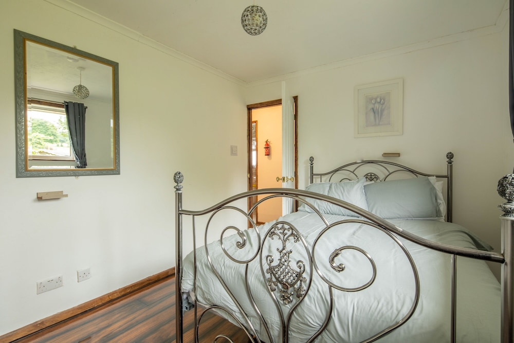 4-bed Detached, Pet Friendly House in Nelson view 2