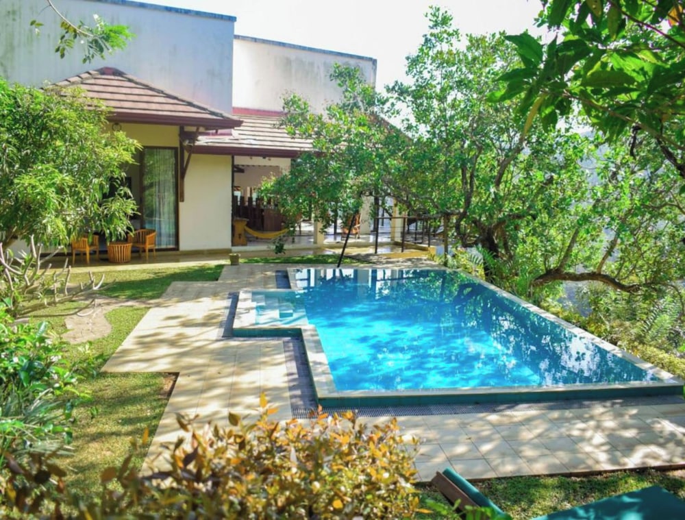 Aqua Dunhinda Villa & Nature Retreat