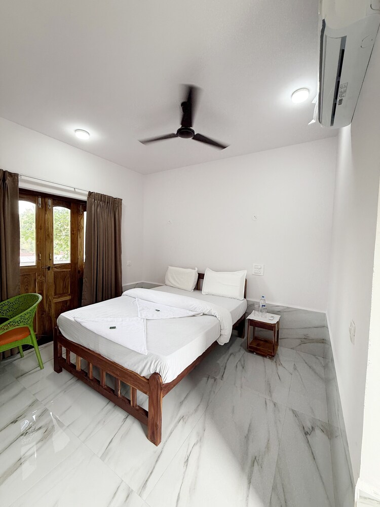 Hunter Beach Resort